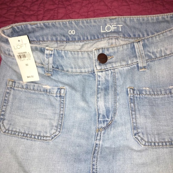 NEW Ann Taylor Loft jean light denim mini skirt faded - Picture 2 of 4